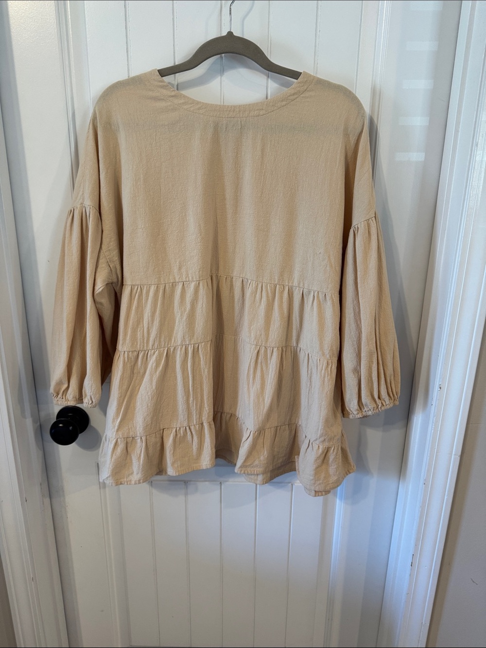 Amazon Beige Tiered Balloon-Sleeve Tunic Top